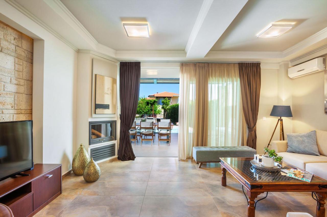 Sunny Villas Resort & Spa ハニオティス エクステリア 写真