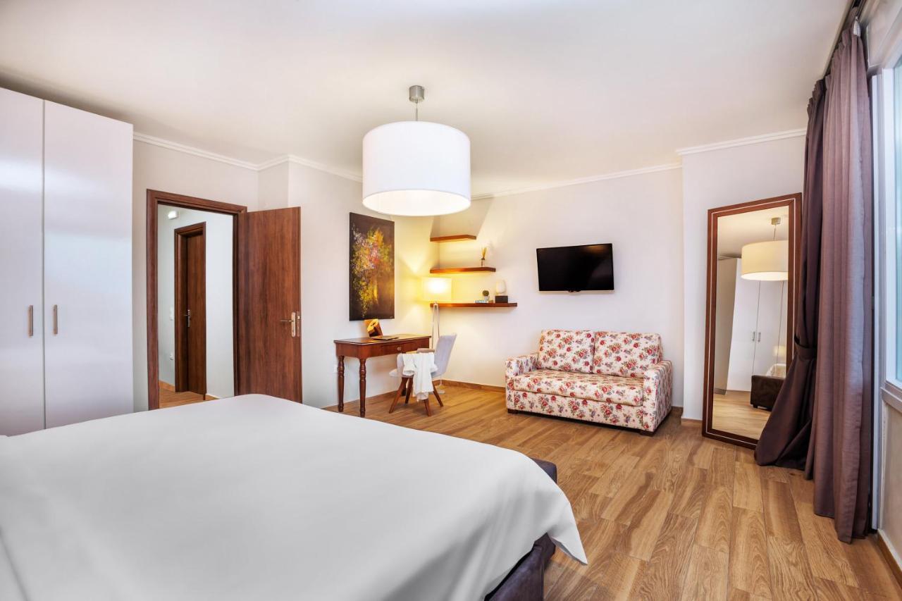 Sunny Villas Resort & Spa ハニオティス エクステリア 写真